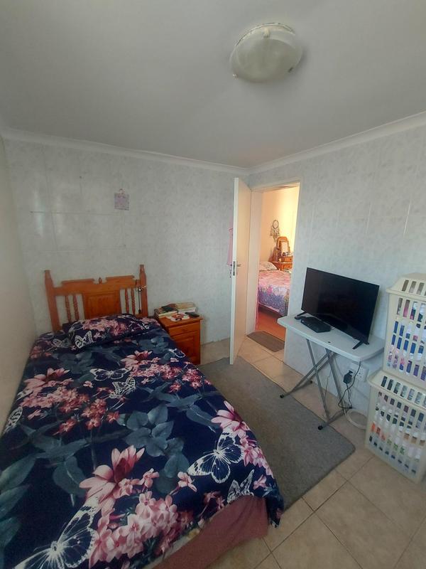 To Let 2 Bedroom Property for Rent in Goodwood Central Western Cape